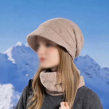 Дамска зимна шапка с периферия и защита на ушите Вязаная шапчица за топлина и стил Изберете от много цветове