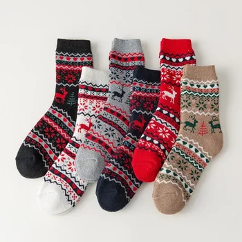 Зимни Нови Коледни вълнообразни дебели чорапи със средна дължина, с шарките на лосове, модни чорапи с герои от анимационни филми, дебели дамски чорапи