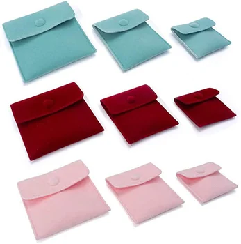 Опаковка SheepSew от 9 кадифени мешочков за бижута 3 размера Преносими подаръчни комплекти за бижута с катарама от микрофибър Торбичка за бижута пръстени